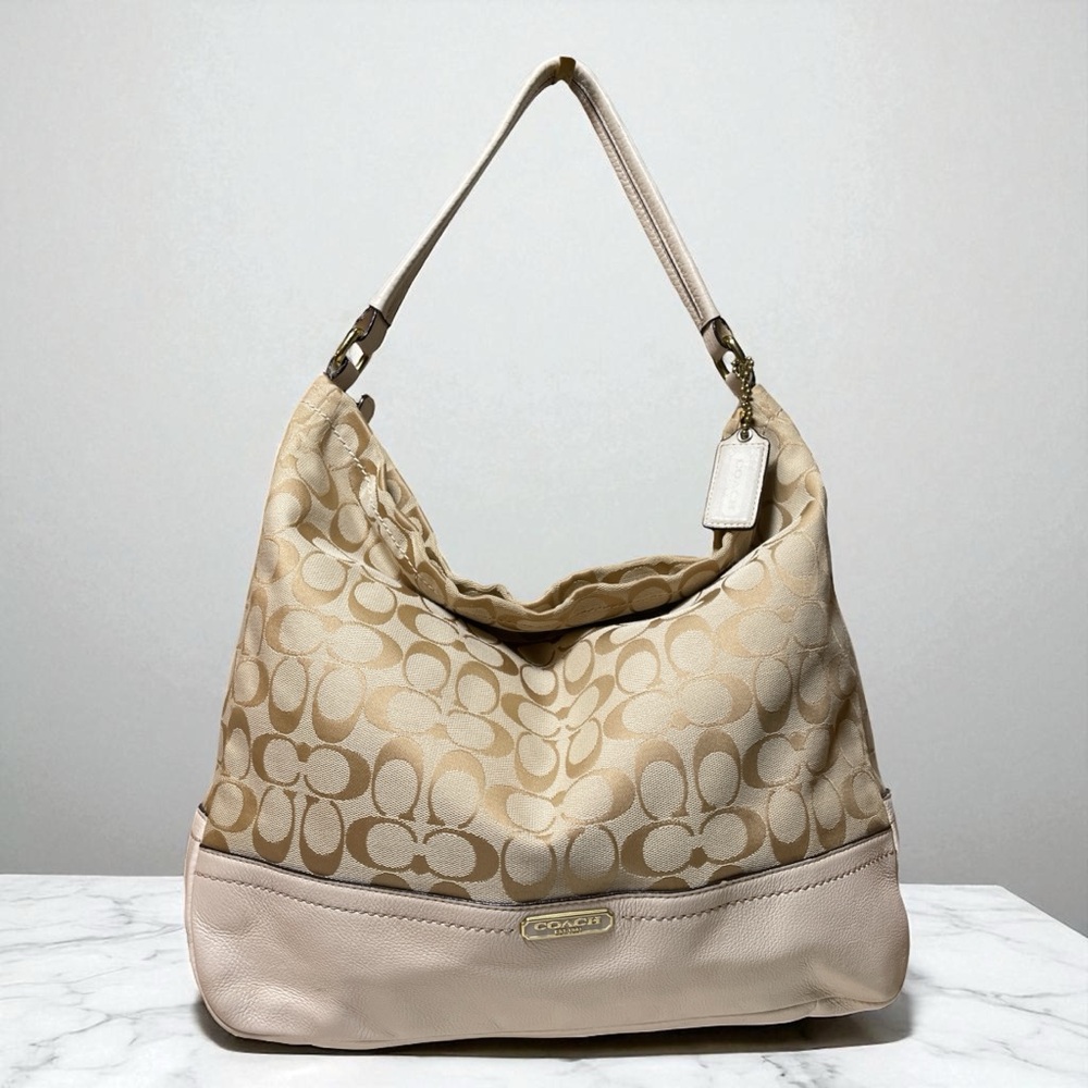 ‼️ SPRING SALE Coach Park Signature Hobo in RARE Cream and Orange Interior EUC 🤩